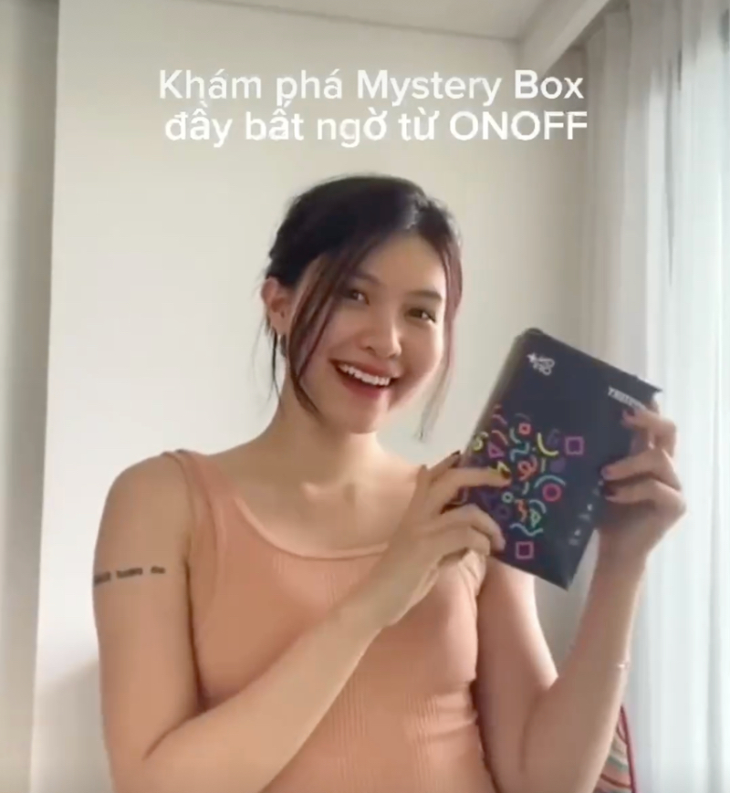 trải nghiệm mua sắm mystery box