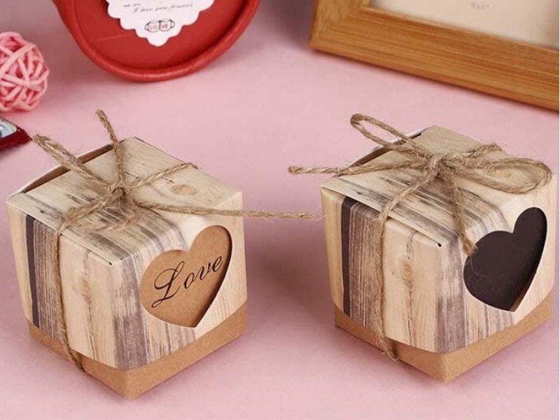 tặng quà cho bạn gái