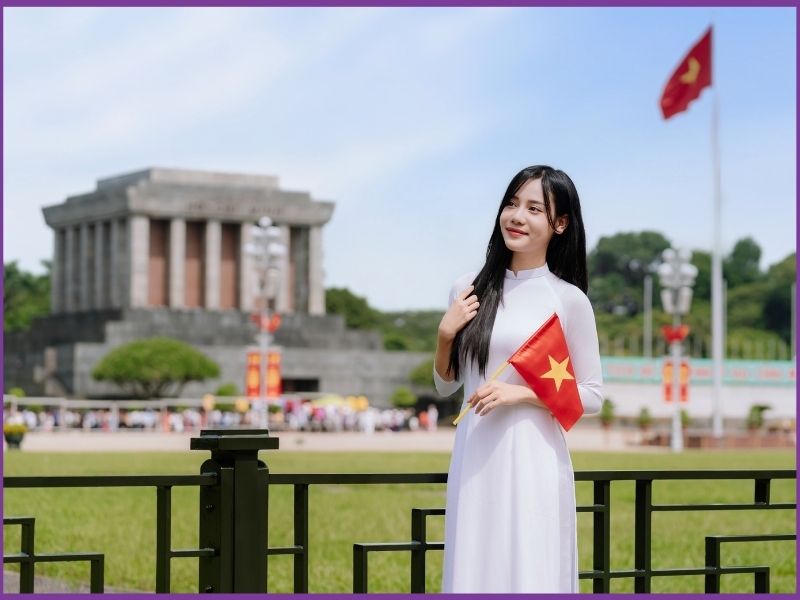 Đi Lăng Bác mặc gì
