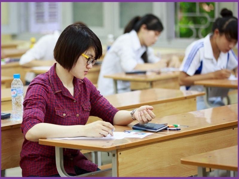 Đi thi nên mặc áo màu gì