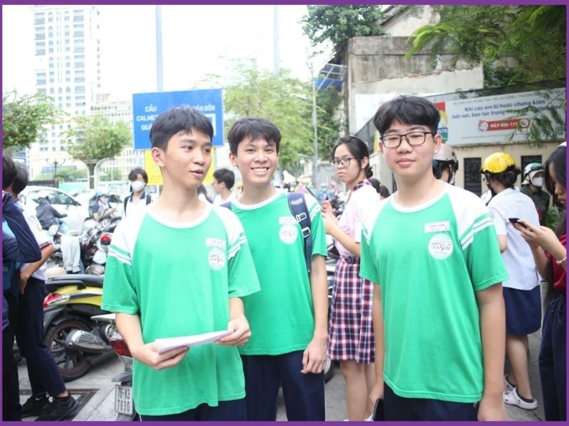 Đi thi nên mặc áo màu gì