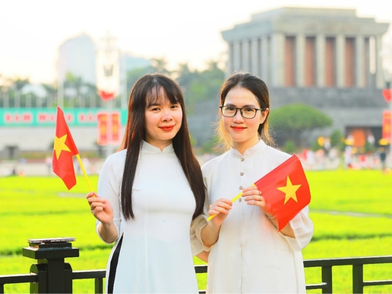 địa điểm chụp ảnh mùa thu hà nội