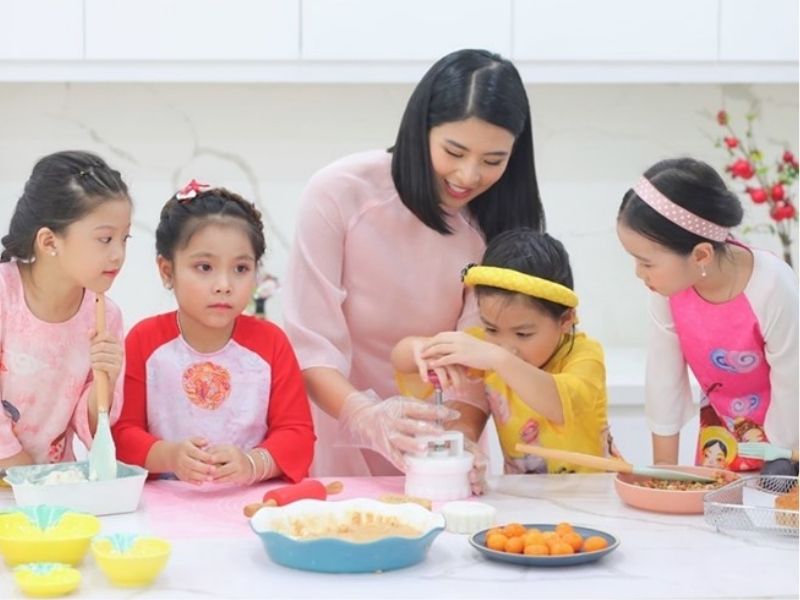 chụp ảnh trung thu cho bé tại nhà