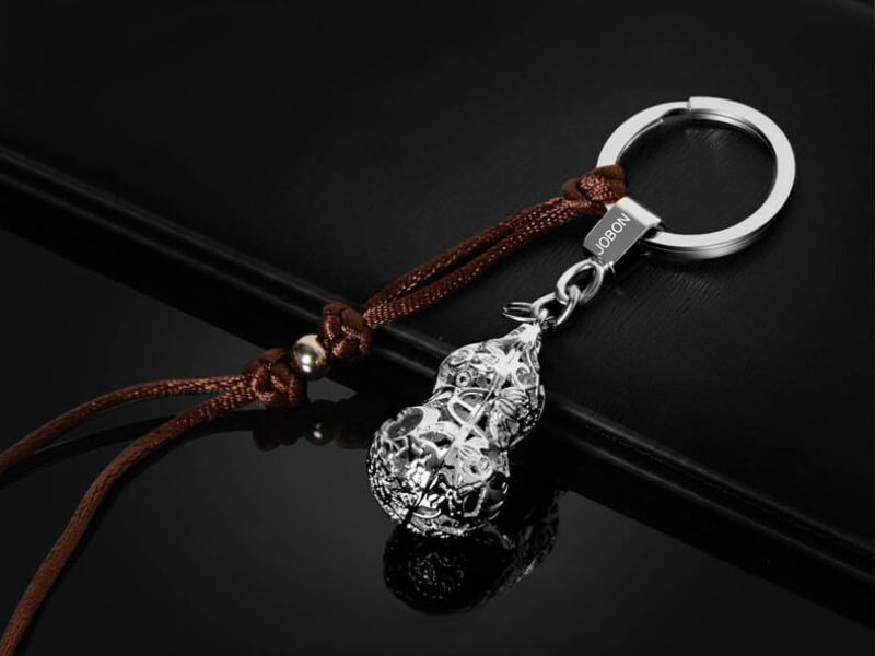quà 20/10 cho các bạn nữ trong lớp tặng móc chìa khóa