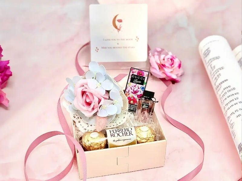 mua quà sinh nhật cho bạn gái