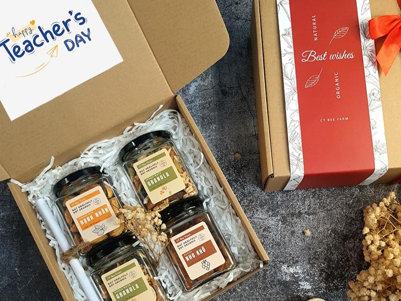 quà tặng thầy giáo 20/11 20/11 tặng thầy đúng sở thích