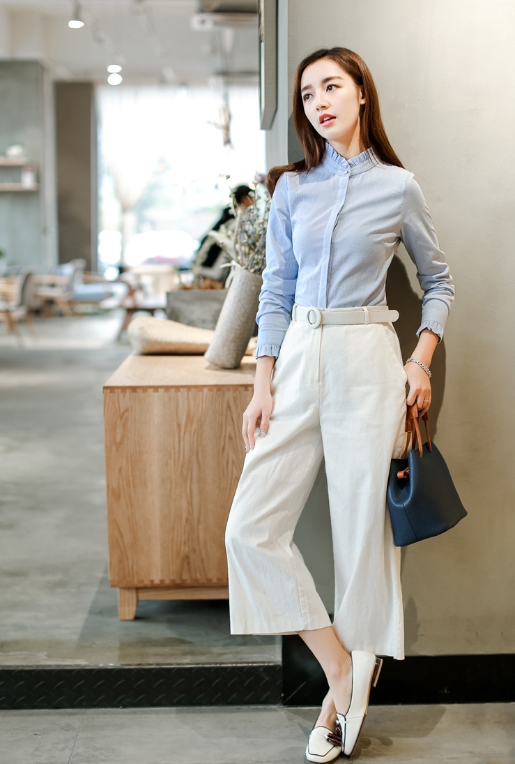 Gọn gàng hơn khi phối thêm dây lưng với quần Culottes