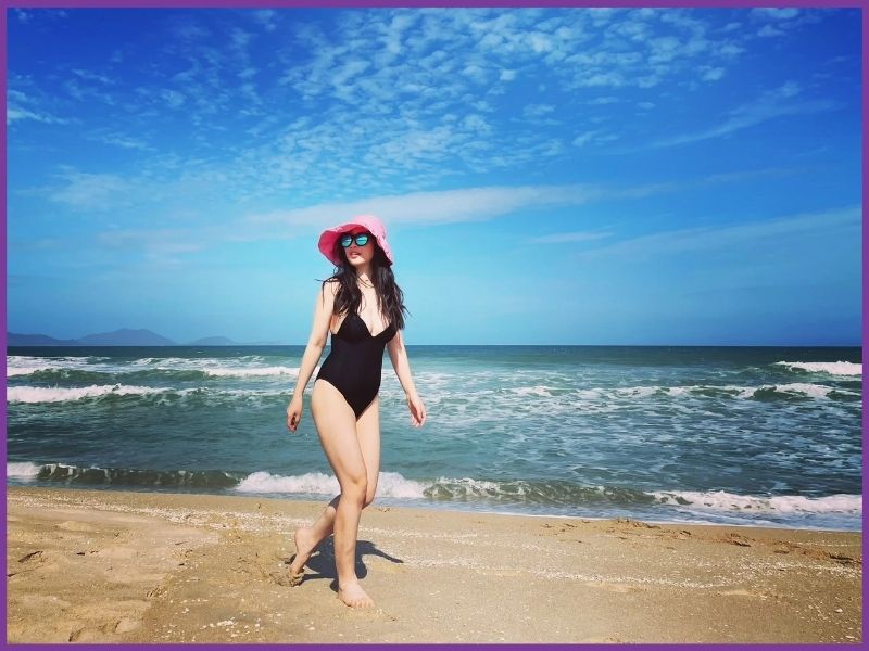 Chân ngắn đi biển mặc gì