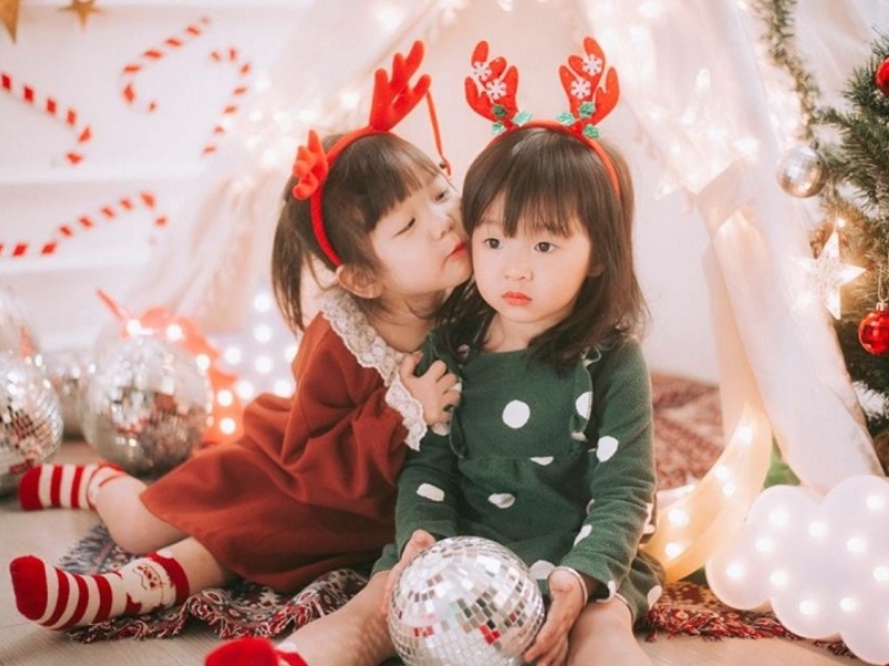 concept chụp ảnh noel cho bé