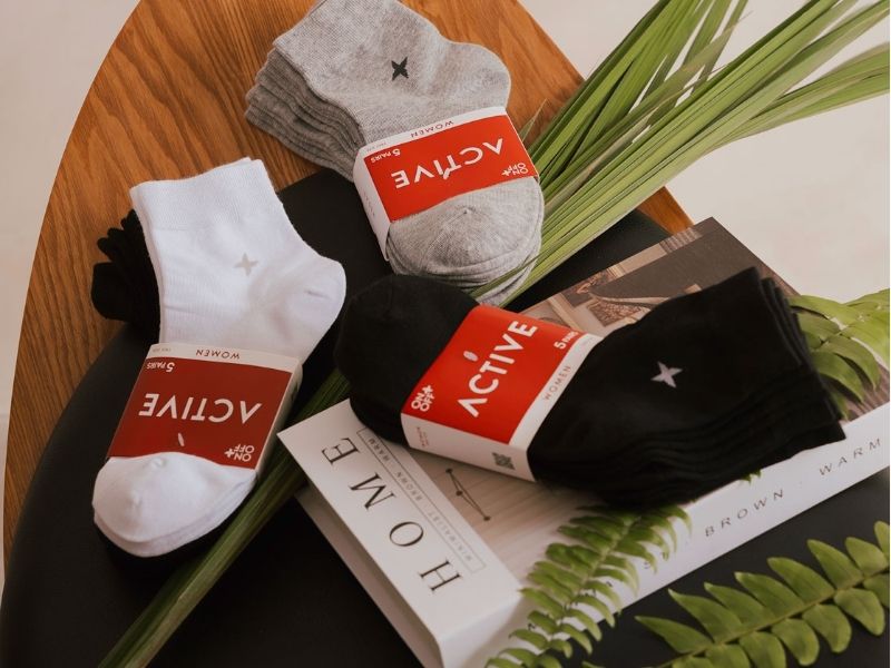 mua tất onoff làm quà noel cho bạn bè