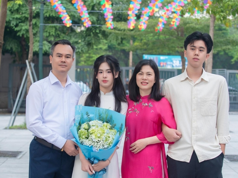 outfit chụp kỷ yếu