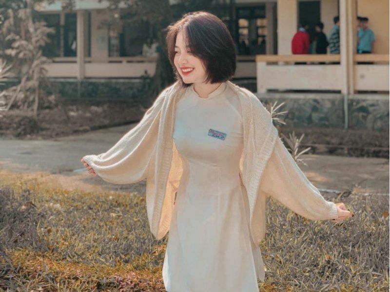 mặc áo khoác gì với áo dài