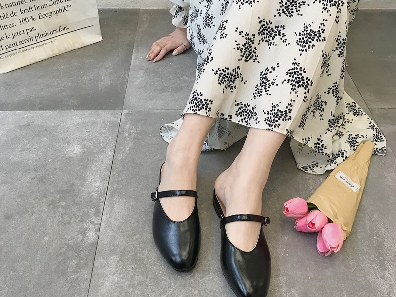 phối đồ với giày búp bê