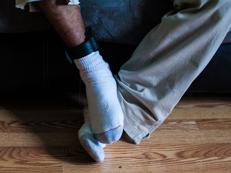 phối tất với giày tây