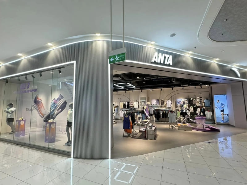 Adidas cũng nổi bật với phong cách thiết kế hiện đại (Nguồn: Adidas)