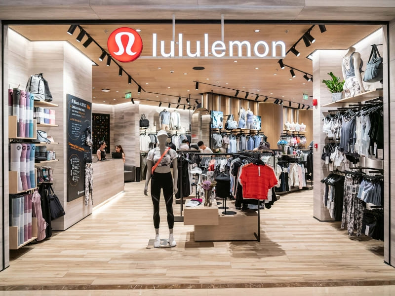Lululemon là thương hiệu thời trang thể thao cao cấp 
