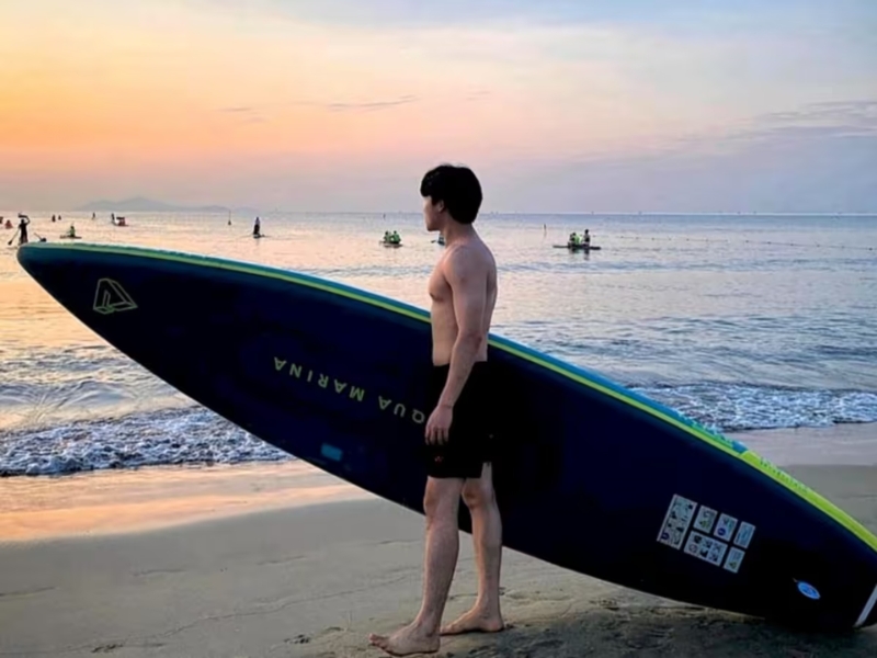 tip chụp ảnh đi biển cho nam