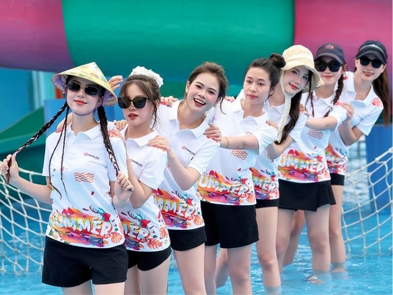 áo nhóm đi biển