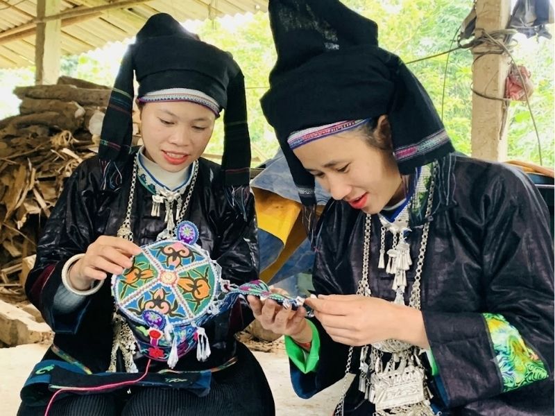 trang phục dân tộc nùng