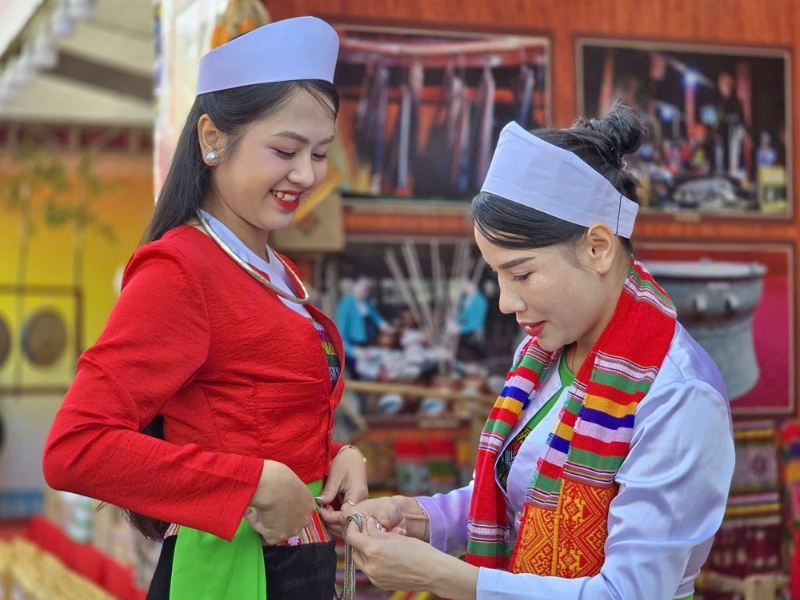 Trang phục dân tộc Mường