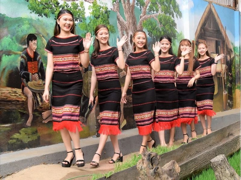 trang phục tây nguyên