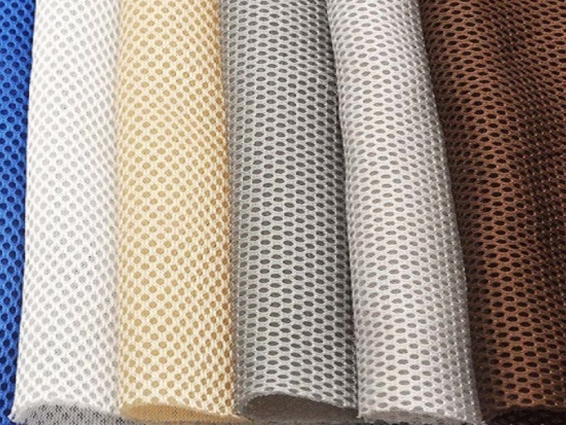 Vải Tricot có cấu trúc đặc biệt, với các vòng sợi liên kết theo chiều dọc